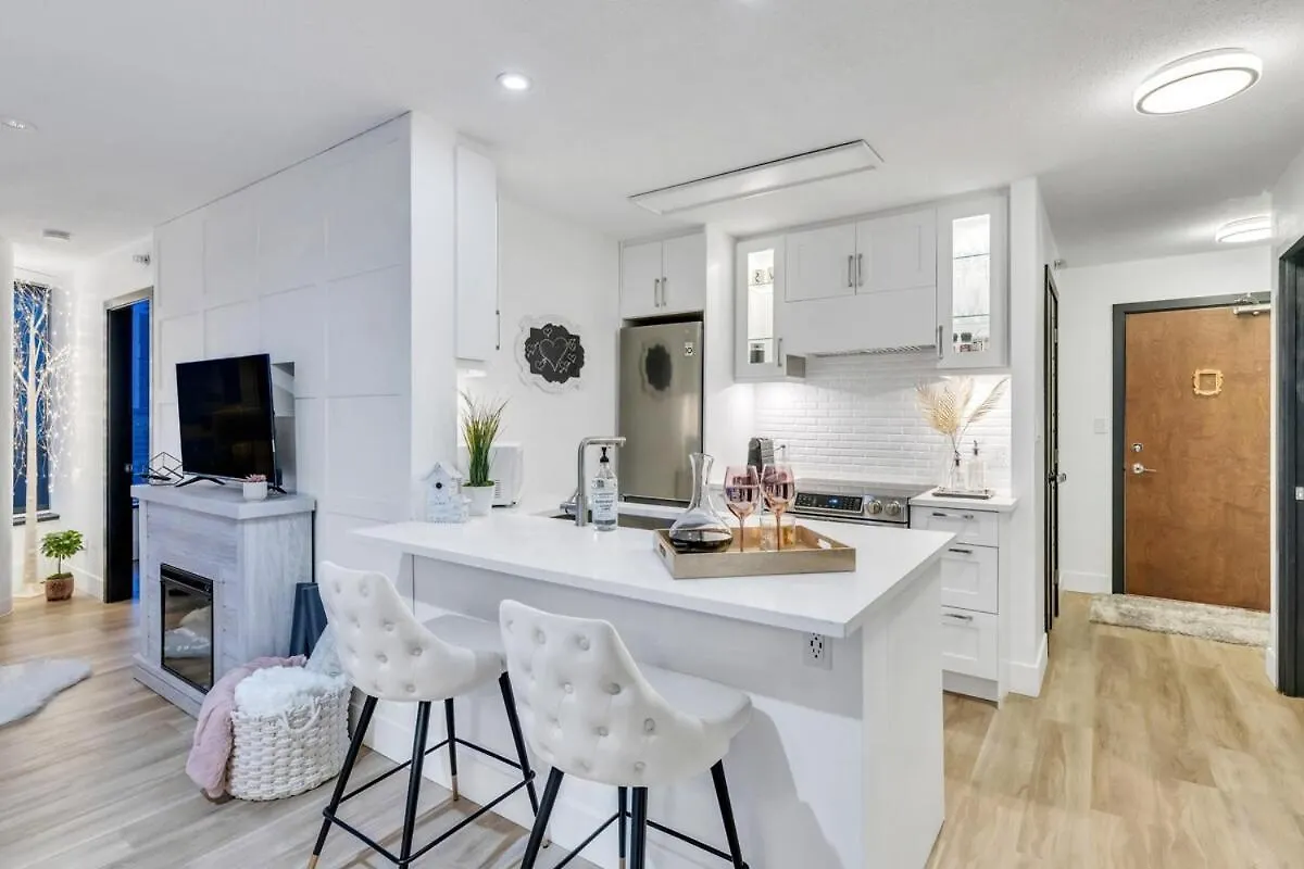 Διαμέρισμα Modern 2Br 2Ba Condo In Heart Of Βανκούβερ Καναδάς