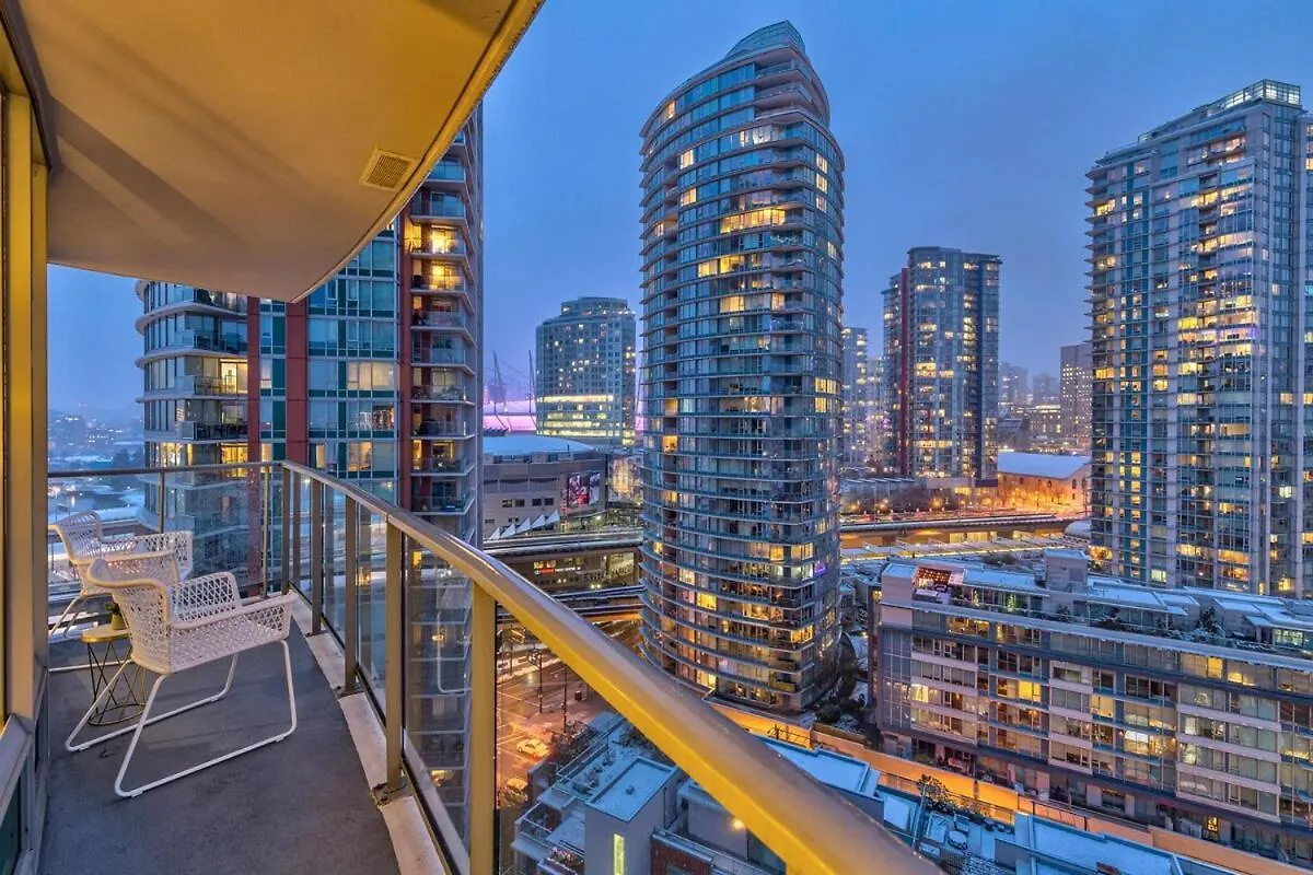 Διαμέρισμα Modern 2Br 2Ba Condo In Heart Of Βανκούβερ