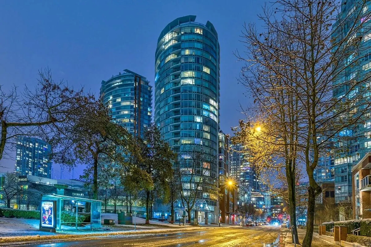 Διαμέρισμα Modern 2Br 2Ba Condo In Heart Of Βανκούβερ